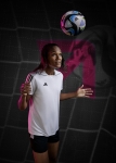 ADIDAS_PREDATOR_SS23_RENARD_SHOT_04_ATT_BALL_0102FINAL